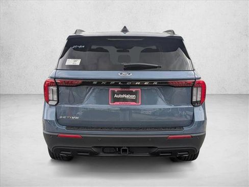 New 2026 Ford Explorer Active image 8