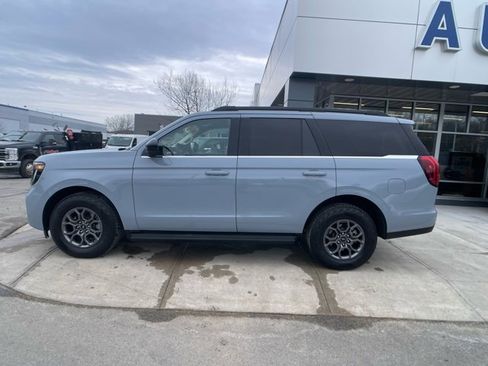 Certified 2025 Ford Expedition Active image 5