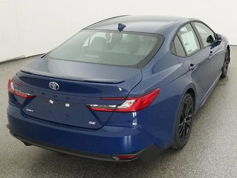 New 2026 Toyota Camry SE image 8