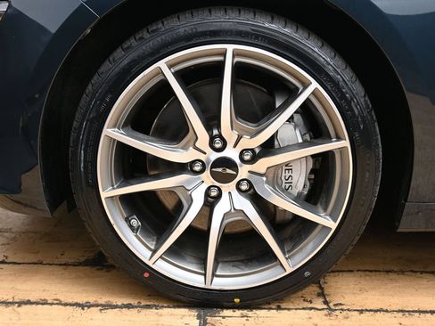 Used 2024 Genesis G70 2.5T AWD/4WD image 10