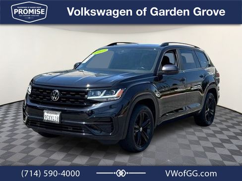 Used 2023 Volkswagen Atlas SEL R-Line AWD/4WD image 4
