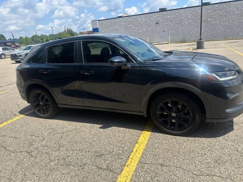 Used 2024 Honda HR-V Sport image 17