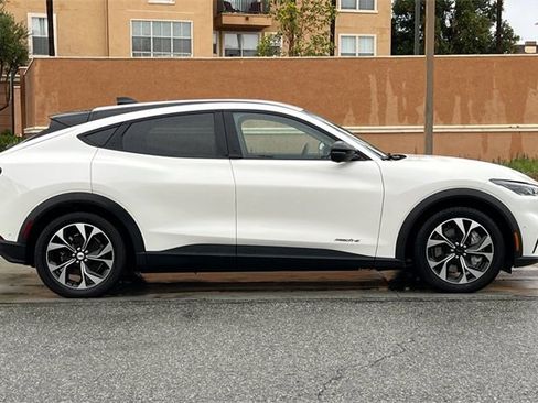 Used 2024 Ford Mustang Mach-E Select image 3