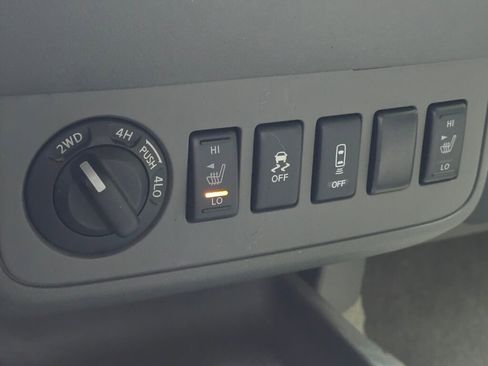 Used 2014 Nissan Frontier SV w/ SV Value Truck Package image 36