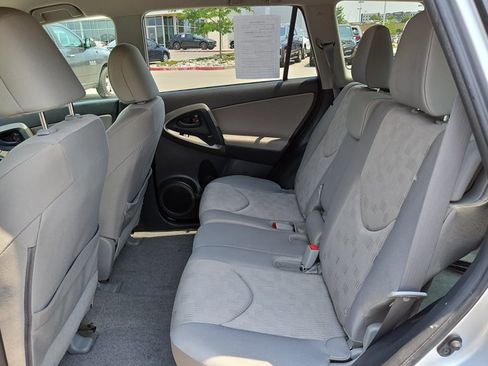 Used 2012 Toyota RAV4 4WD w/ Value Pkg image 18