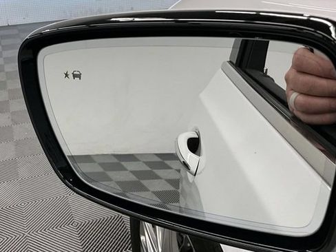 Used 2023 Buick Enclave Essence w/ Experience Buick Package FWD image 40
