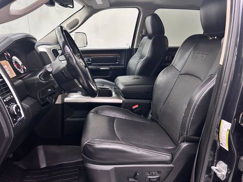 Used 2017 RAM 2500 Laramie image 13