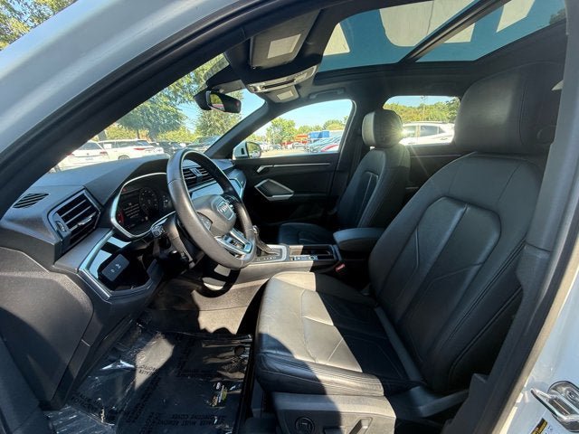 Used 2023 Audi Q3 2.0T Premium Plus w/ Premium Plus Package AWD/4WD image 9