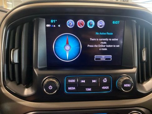 Used 2017 Chevrolet Colorado Z71 AWD/4WD image 18