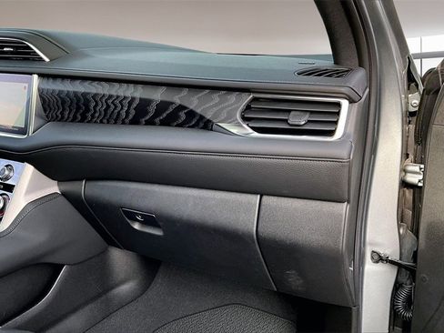 Used 2023 GMC Yukon Denali image 16