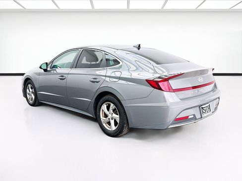 Used 2021 Hyundai Sonata SE w/ Preferred Accessory Package FWD image 6