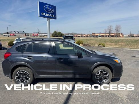 Used 2015 Subaru Crosstrek 2.0i Premium w/ Moonroof Package image 2