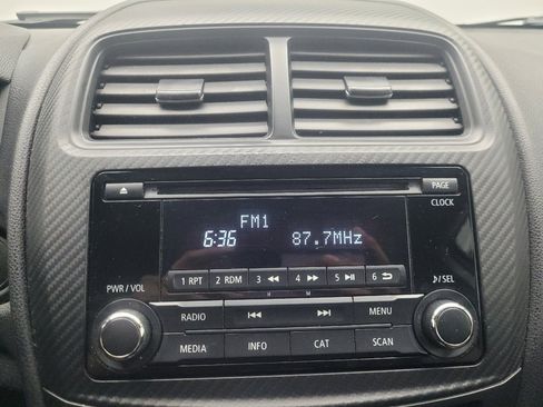 Used 2015 Mitsubishi Outlander Sport ES AWD/4WD image 25