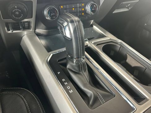 Used 2018 Ford F150 Lariat w/ Equipment Group 502A Luxury RWD image 16