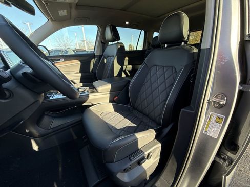 New 2026 Volkswagen Atlas SEL Premium R-Line AWD/4WD image 12
