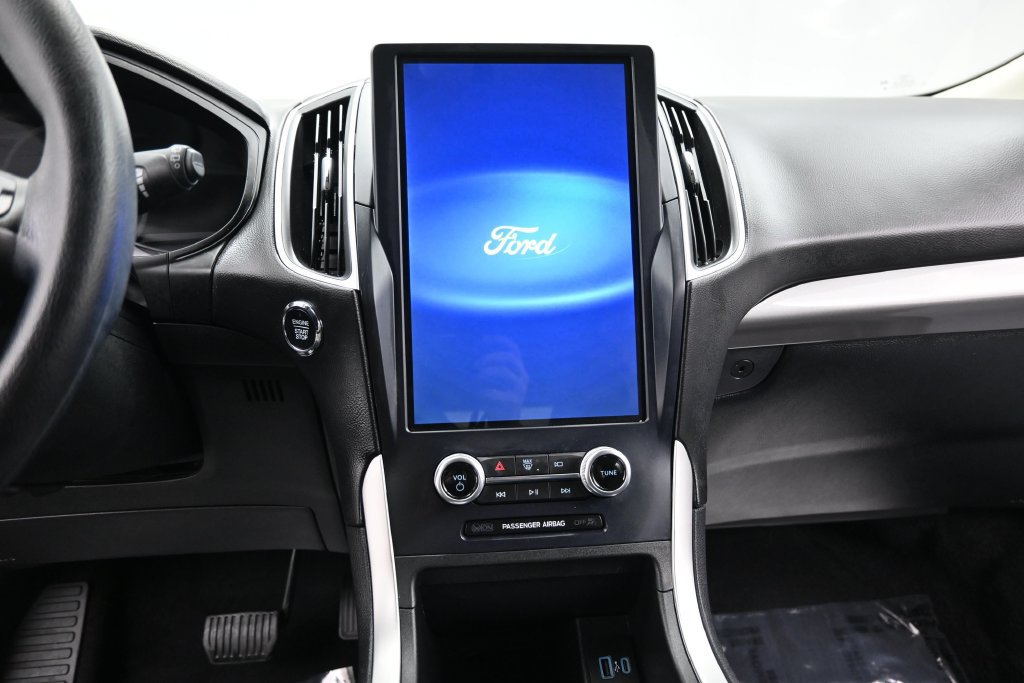 Used 2024 Ford Edge SE w/ Black Appearance Package AWD/4WD image 16