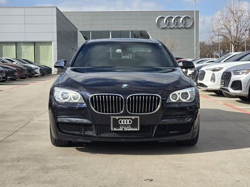 Used 2014 BMW 750i image 3