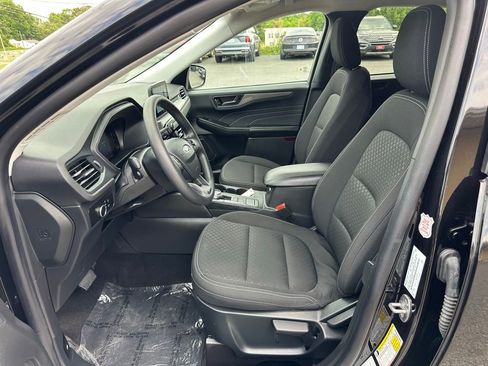 Used 2025 Ford Escape Active FWD image 12