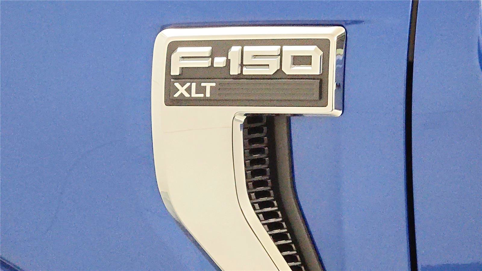Used 2025 Ford F150 XLT w/ Equipment Group 301A Standard AWD/4WD image 13