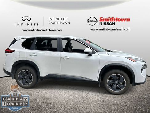 Used 2025 Nissan Rogue SV AWD/4WD image 7