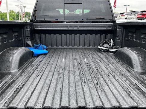 Used 2026 Chevrolet Silverado 2500 LTZ w/ LTZ Convenience Package AWD/4WD image 4