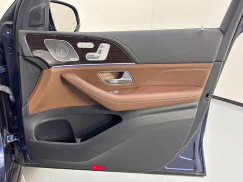 Used 2024 Mercedes-Benz GLS 63 AMG AMG GLS 63 image 57