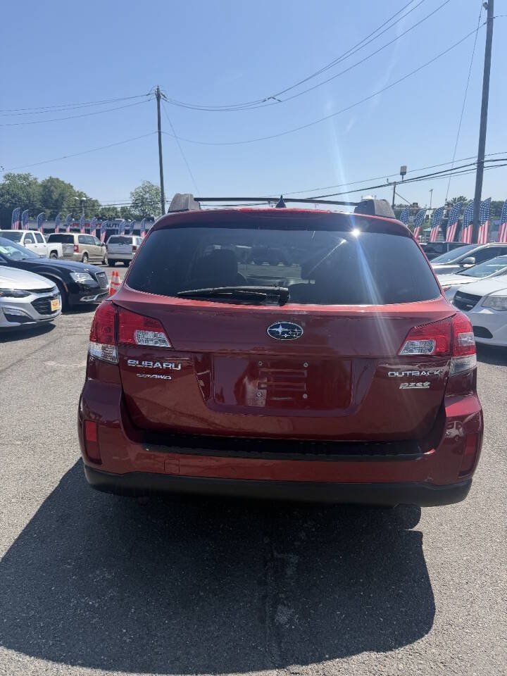 Used 2014 Subaru Outback 2.5i Premium AWD/4WD image 15