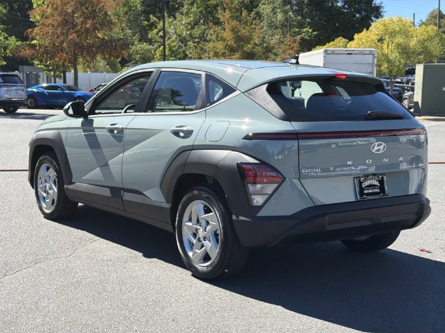Used 2027 Hyundai Kona SE FWD image 11