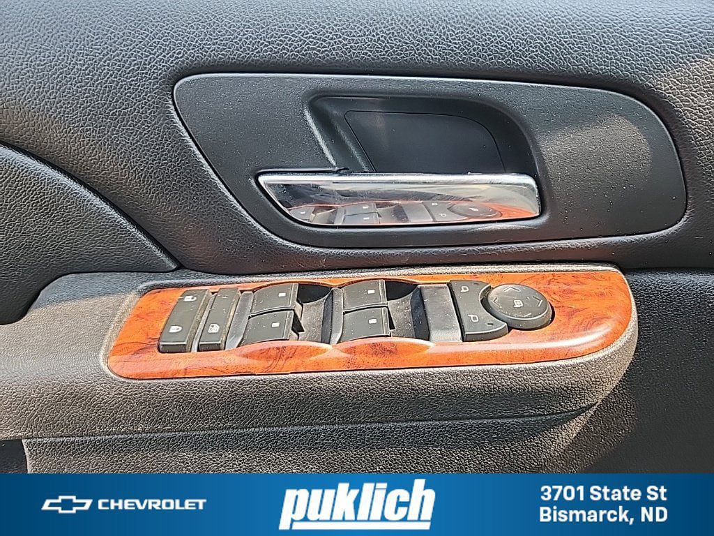Used 2012 Chevrolet Suburban LS w/ Convenience Package 1 AWD/4WD image 25