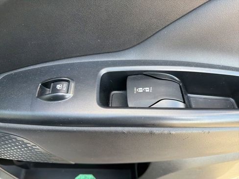 Used 2018 RAM ProMaster City Tradesman image 13