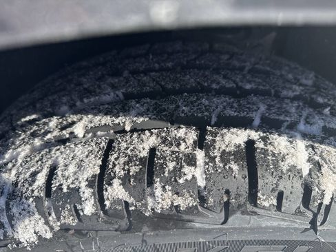 Certified 2024 Ford Edge Titanium image 4