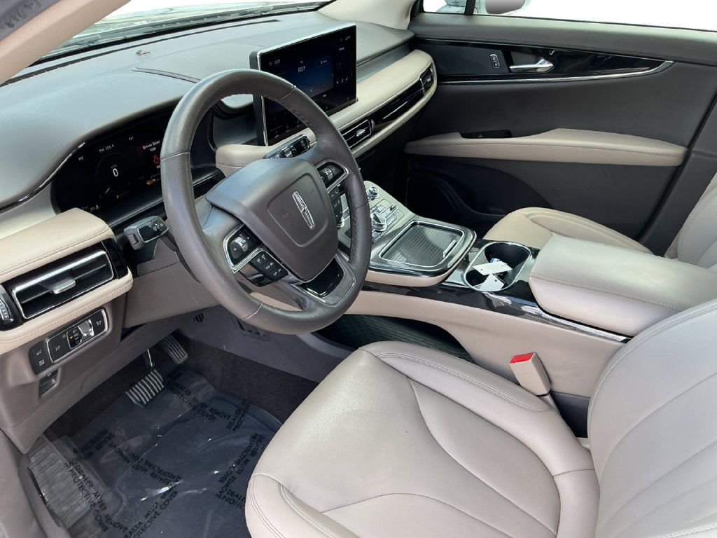 Used 2022 Lincoln Nautilus FWD w/ Premium Package image 15