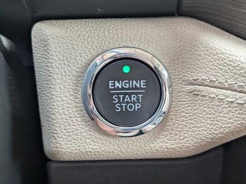Used 2024 Ford Expedition Limited RWD image 20
