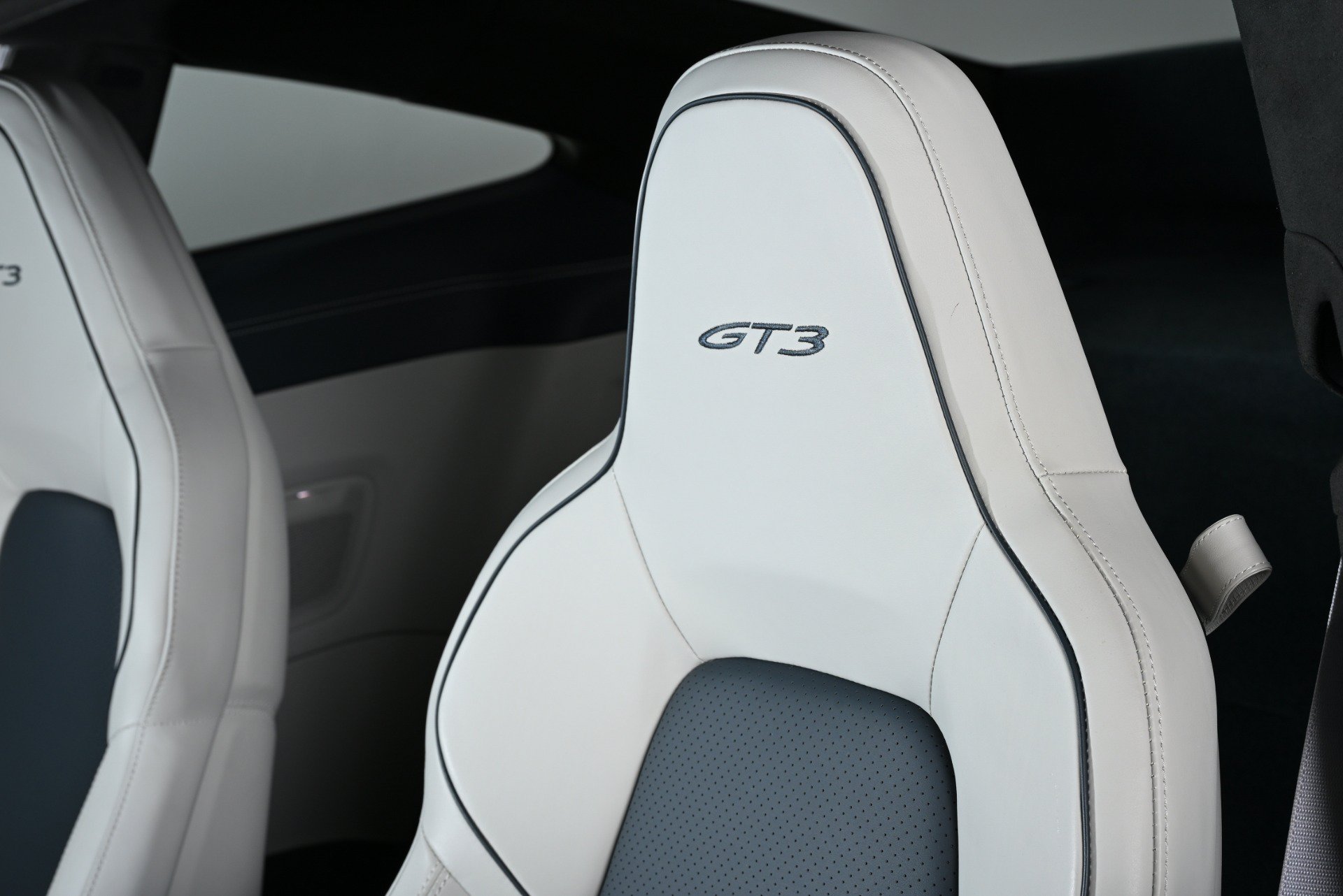 Used 2022 Porsche 911 GT3 RWD image 20