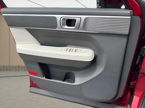 Certified 2025 Hyundai Santa Fe SEL FWD image 21