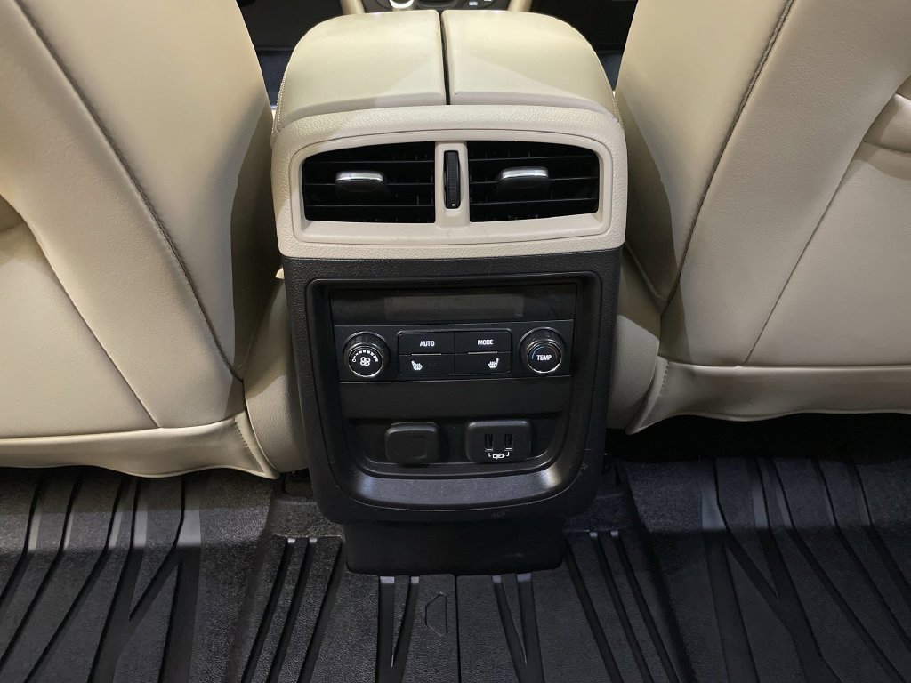Used 2019 Buick Envision Essence AWD/4WD image 15