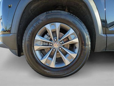 New 2026 Chevrolet Equinox LT w/ Safety and Technology Package FWD image 10