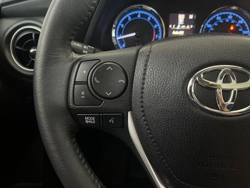 Used 2018 Toyota Corolla XLE FWD image 57