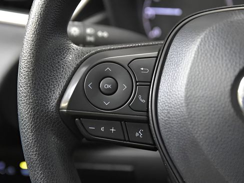 Used 2024 Toyota Corolla LE image 20