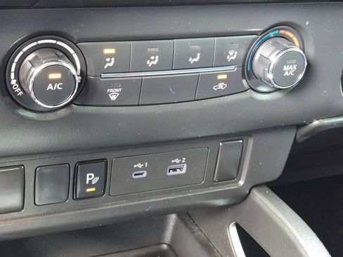 Used 2024 Nissan Frontier SV w/ Technology Package AWD/4WD image 20