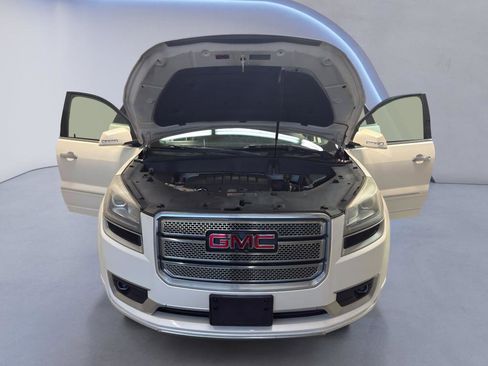 Used 2013 GMC Acadia Denali image 9