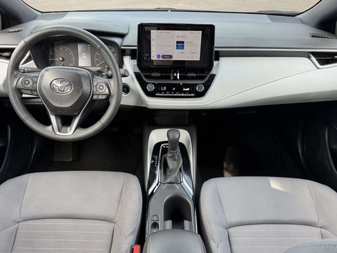 Used 2024 Toyota Corolla SE FWD image 2