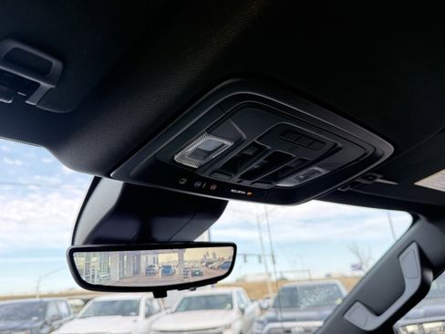 Used 2025 GMC Sierra 1500 AT4 w/ AT4 Premium Package image 22