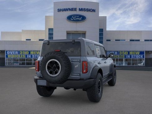 New 2025 Ford Bronco Outer Banks w/ Sasquatch Package AWD/4WD image 8