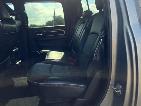 Used 2020 RAM 2500 Laramie w/ Night Edition AWD/4WD image 18