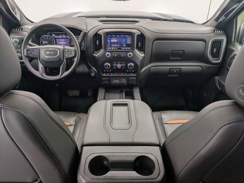 Used 2020 GMC Sierra 1500 AT4 w/ Technology Package AWD/4WD image 17