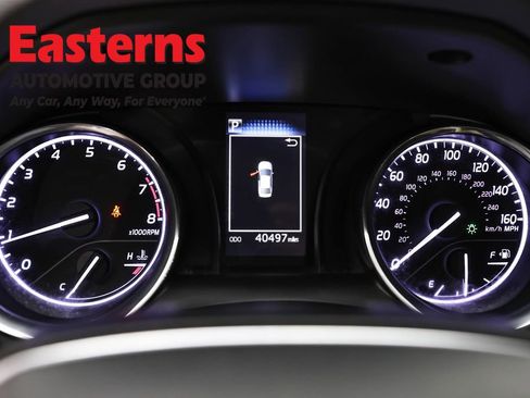 Used 2019 Toyota Camry LE image 18