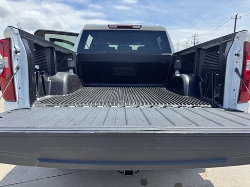 Used 2025 Chevrolet Silverado 1500 LT AWD/4WD image 31