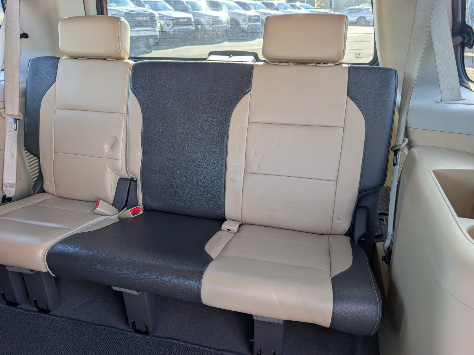 Used 2014 Nissan Armada Platinum w/ Platinum Reserve Package AWD/4WD image 13