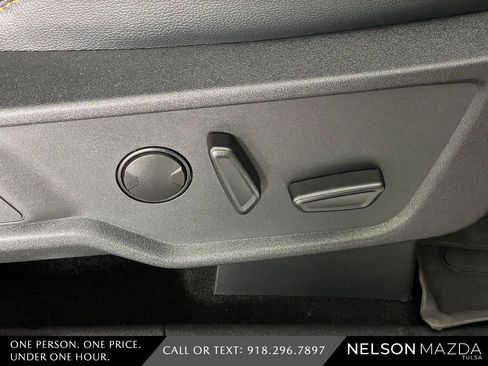 Used 2023 Ford Bronco Badlands image 46